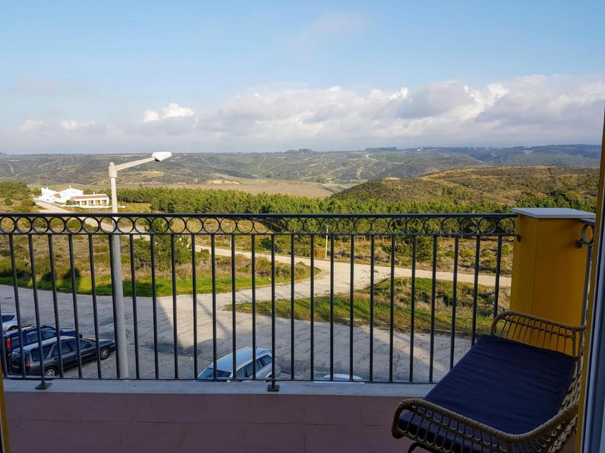 Cozy apartment in Algarve West Coast - Aljezur (2 min da Praia Monte Clérigo) Exterior foto